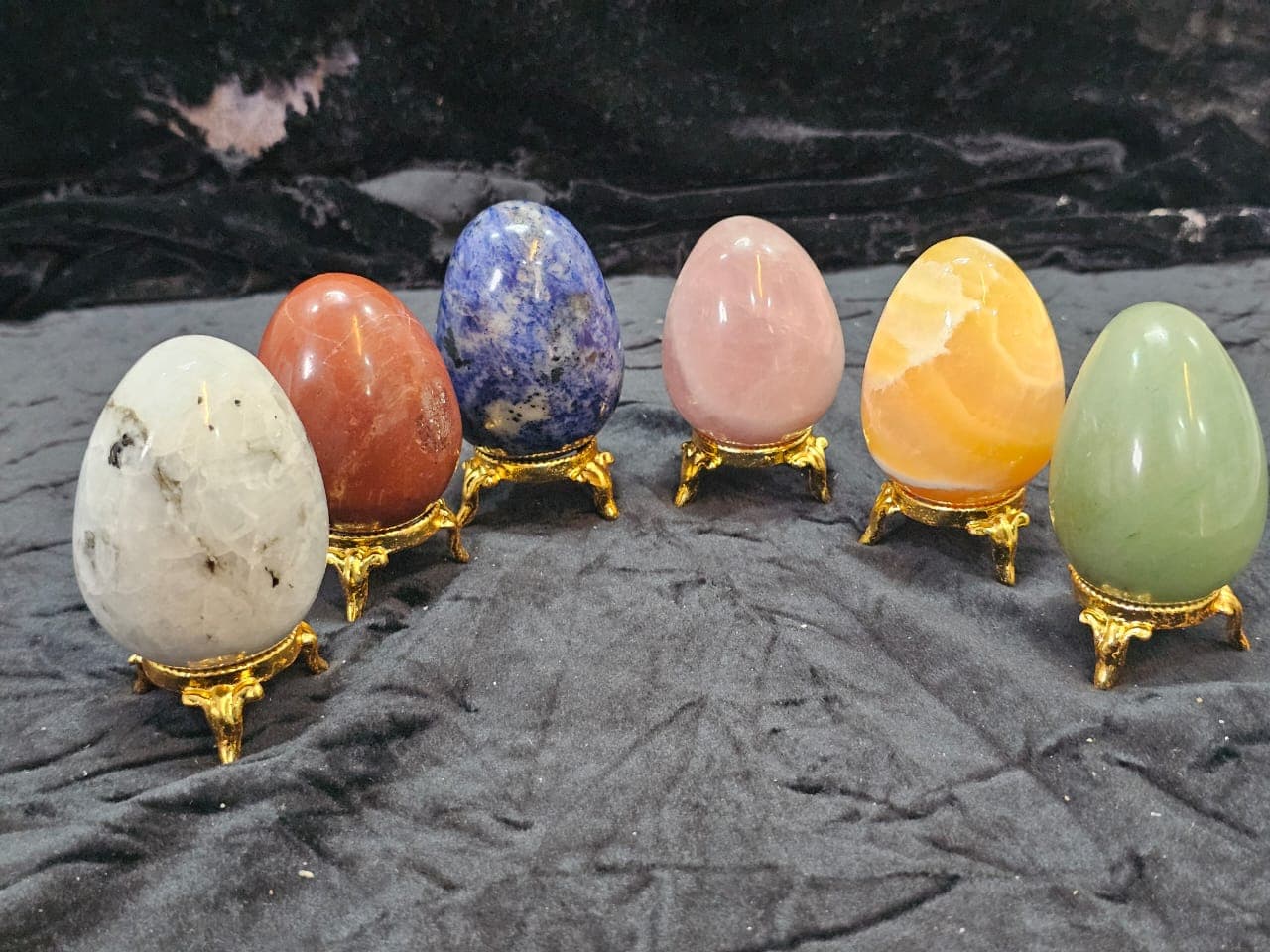 Stone Eggs: Meaning, Uses, And Daily Ritual Ideas